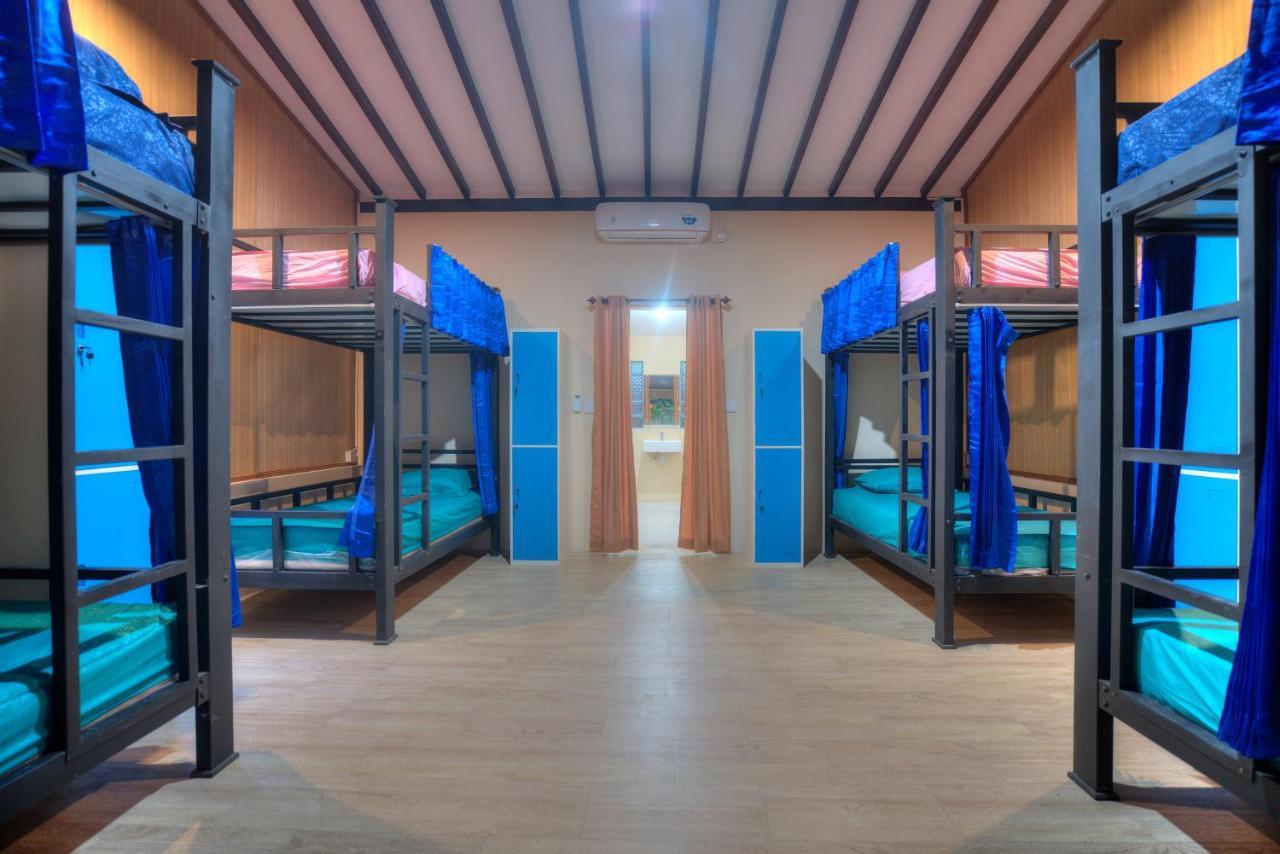 Bata Merah Homestay Banyuwangi  Ngoại thất bức ảnh