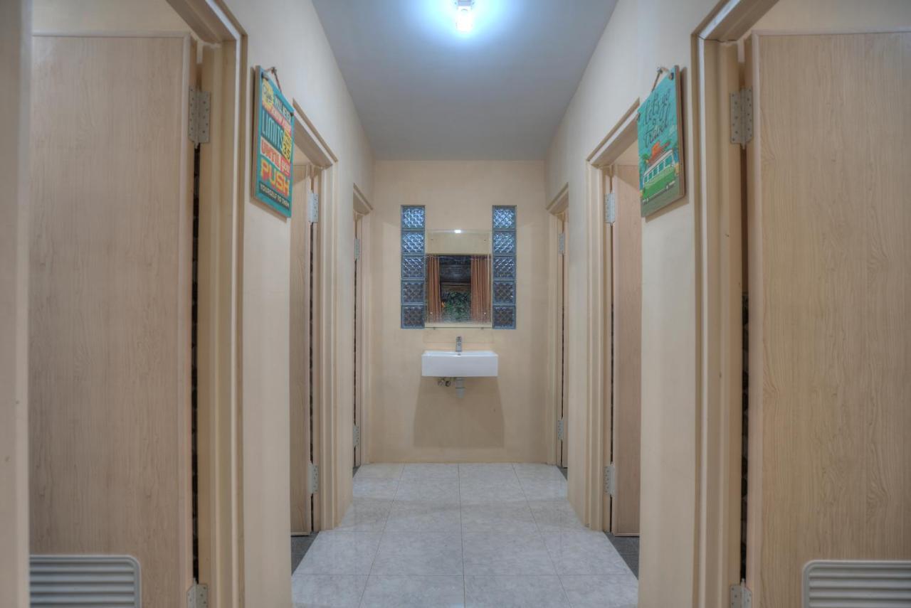 Bata Merah Homestay Banyuwangi  Ngoại thất bức ảnh