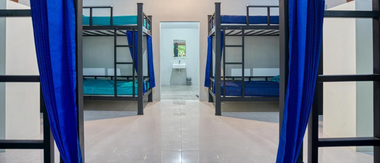 Bata Merah Homestay Banyuwangi  Ngoại thất bức ảnh