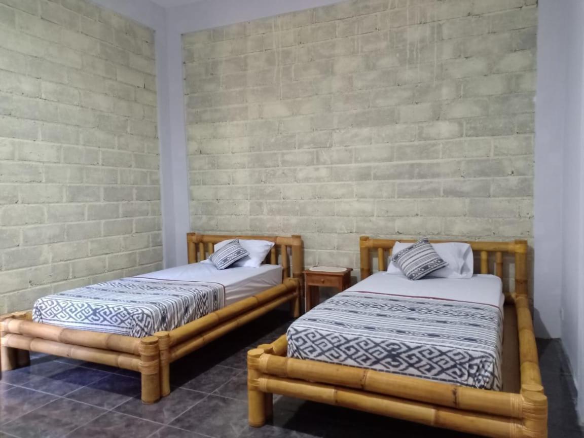 Bata Merah Homestay Banyuwangi  Phòng bức ảnh